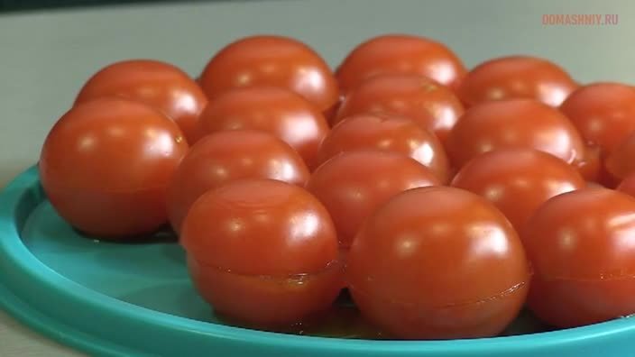 Как нарезать помидоры черри